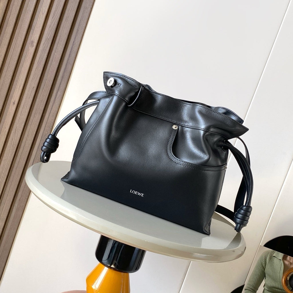 Loewe Panta Medium Flamenco Clutch Bag Black Calfskin