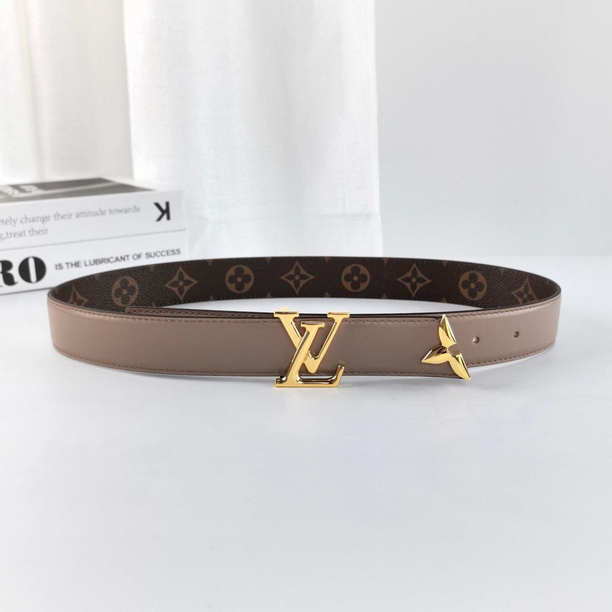 Louis Vuitton Pretty LV 30mm Reversible Belt