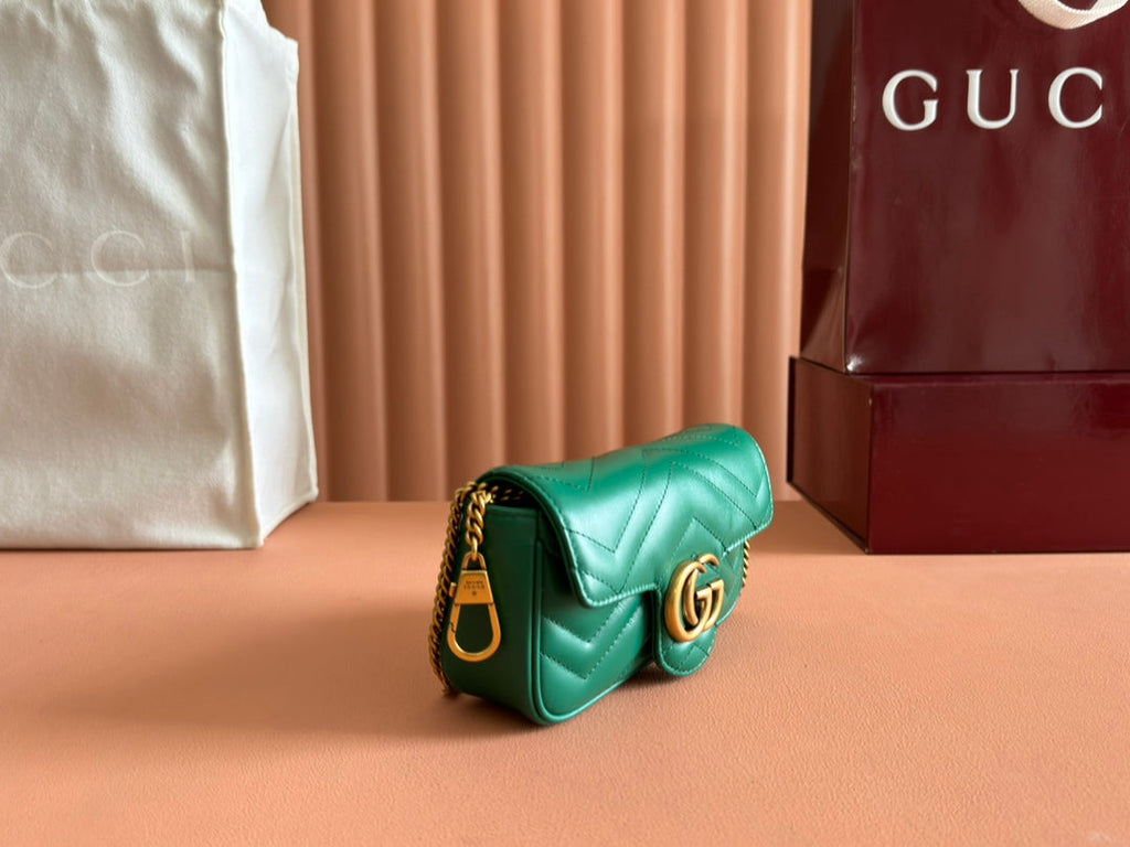 Gucci GG Marmont 16.5 Bag Green Calfskin 248372