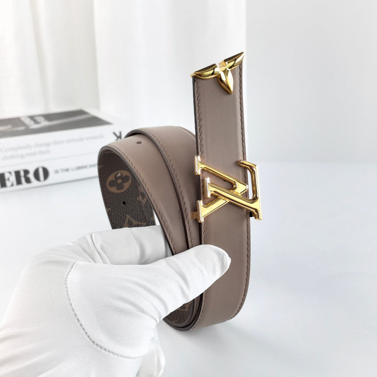 Louis Vuitton Pretty LV 30mm Reversible Belt
