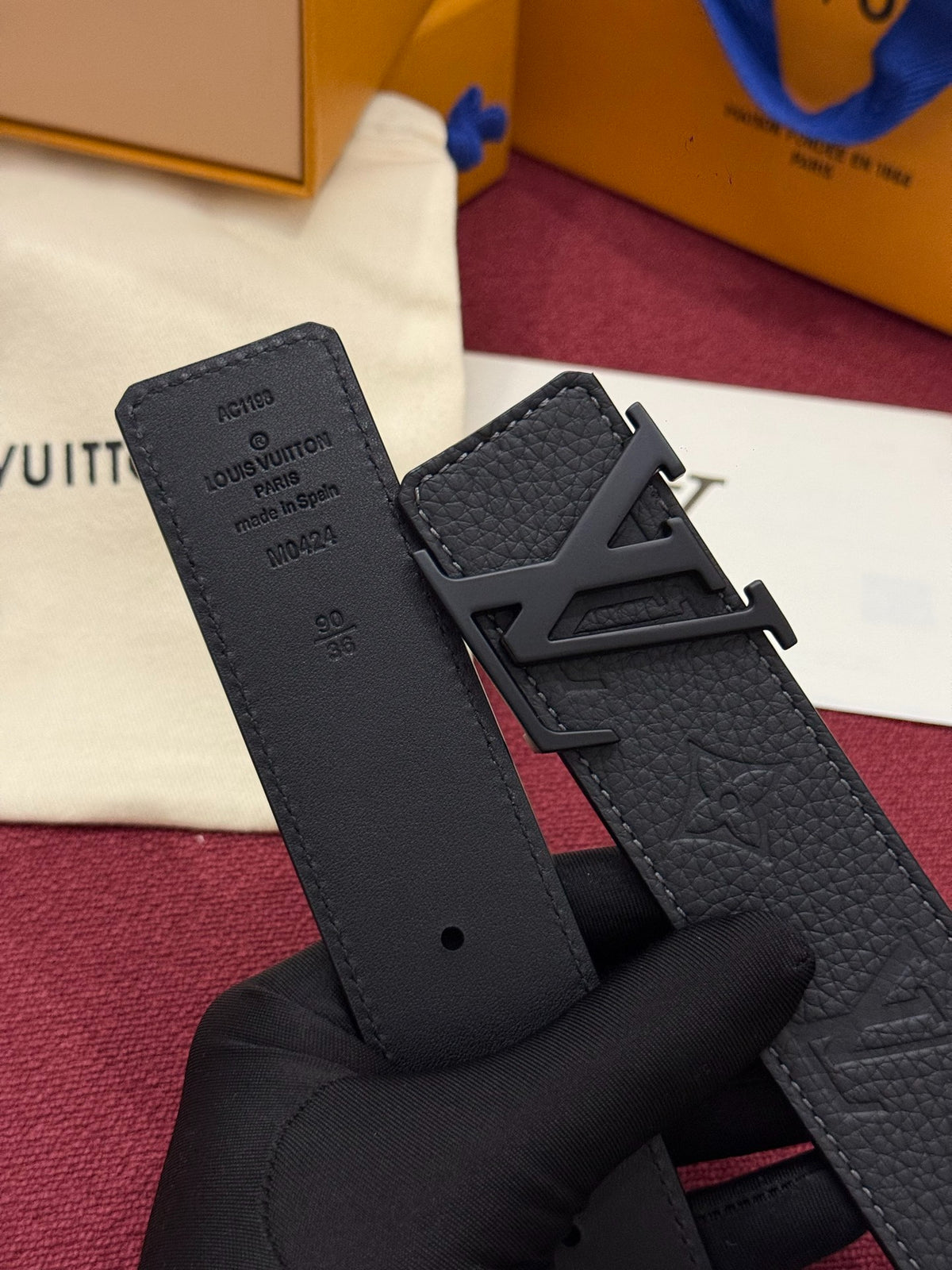 Louis Vuitton LV Initiales 40MM Reversible Belt Monogram Taurillon Black Hardware