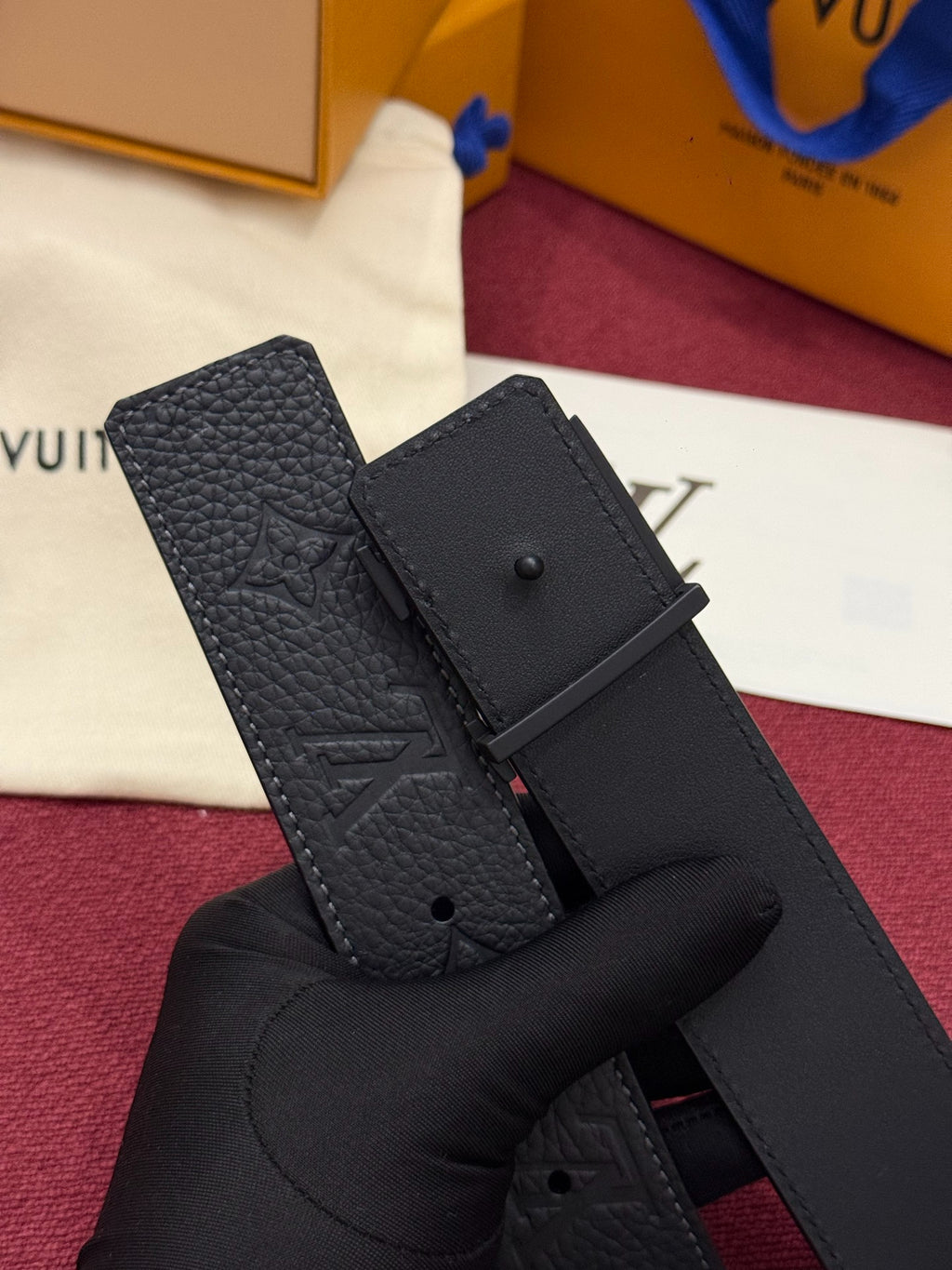 Louis Vuitton LV Initiales 40MM Reversible Belt Monogram Taurillon Black Hardware