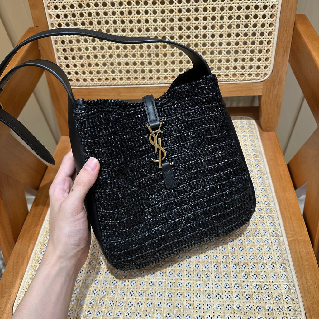 YSL LE 5 À 7 Shoulder Bag 22 Black Raffia