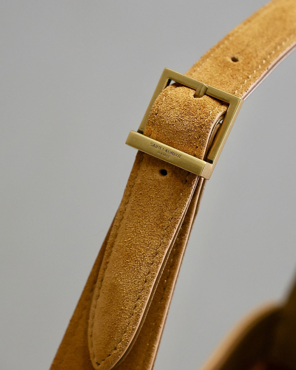 LE 5 À 7 BAG  25 IN BRONZE BROWN SUEDE COPPER LOGO