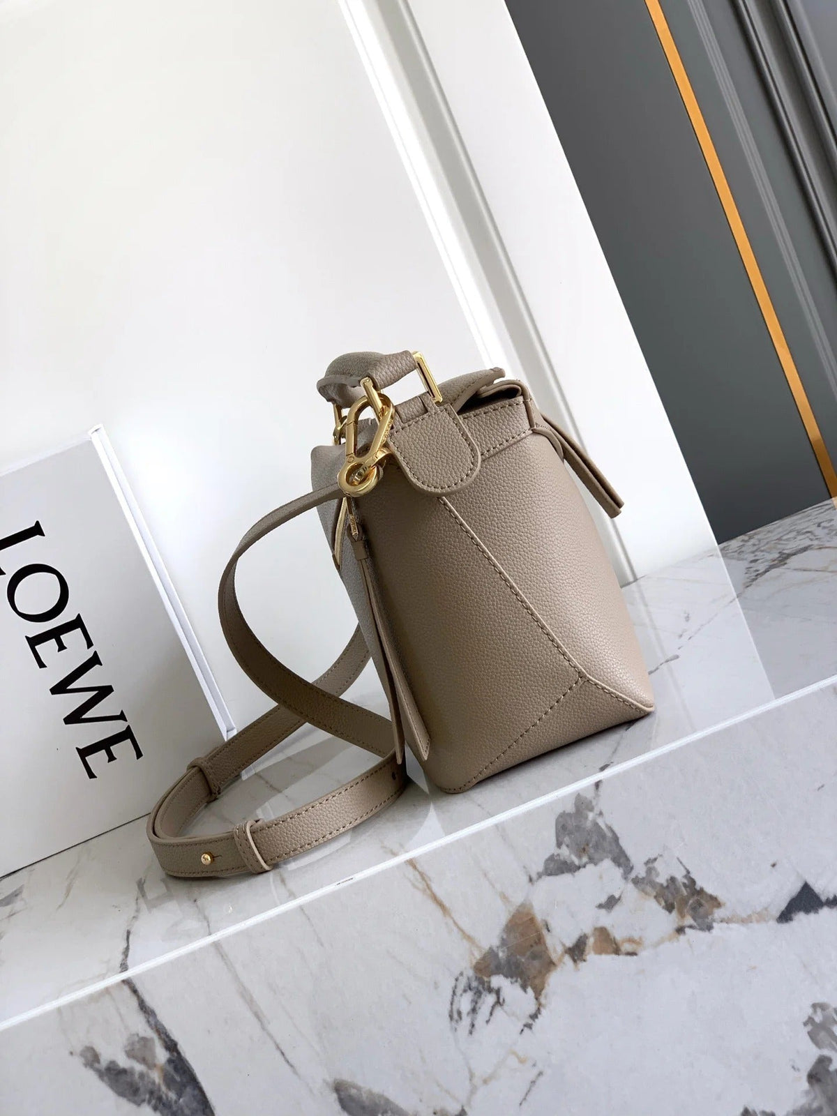 Loewe 2026 Puzzle Bag 24 Beige Grained Calfskin
