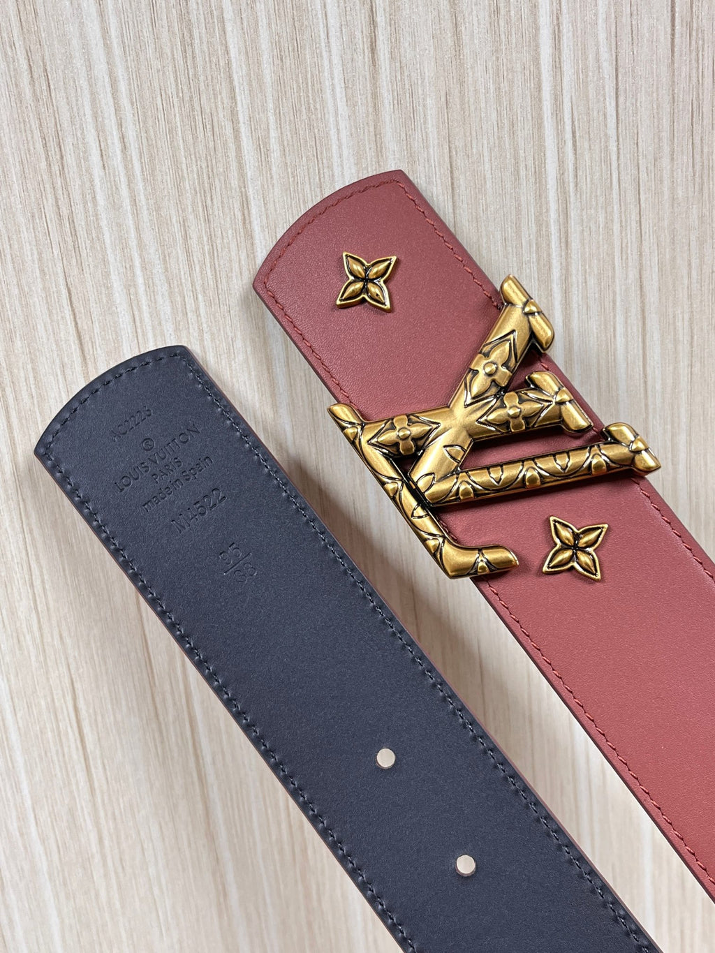 Louis Vuitton LV Dimension Drift Flower Studs 40mm Reversible Belt