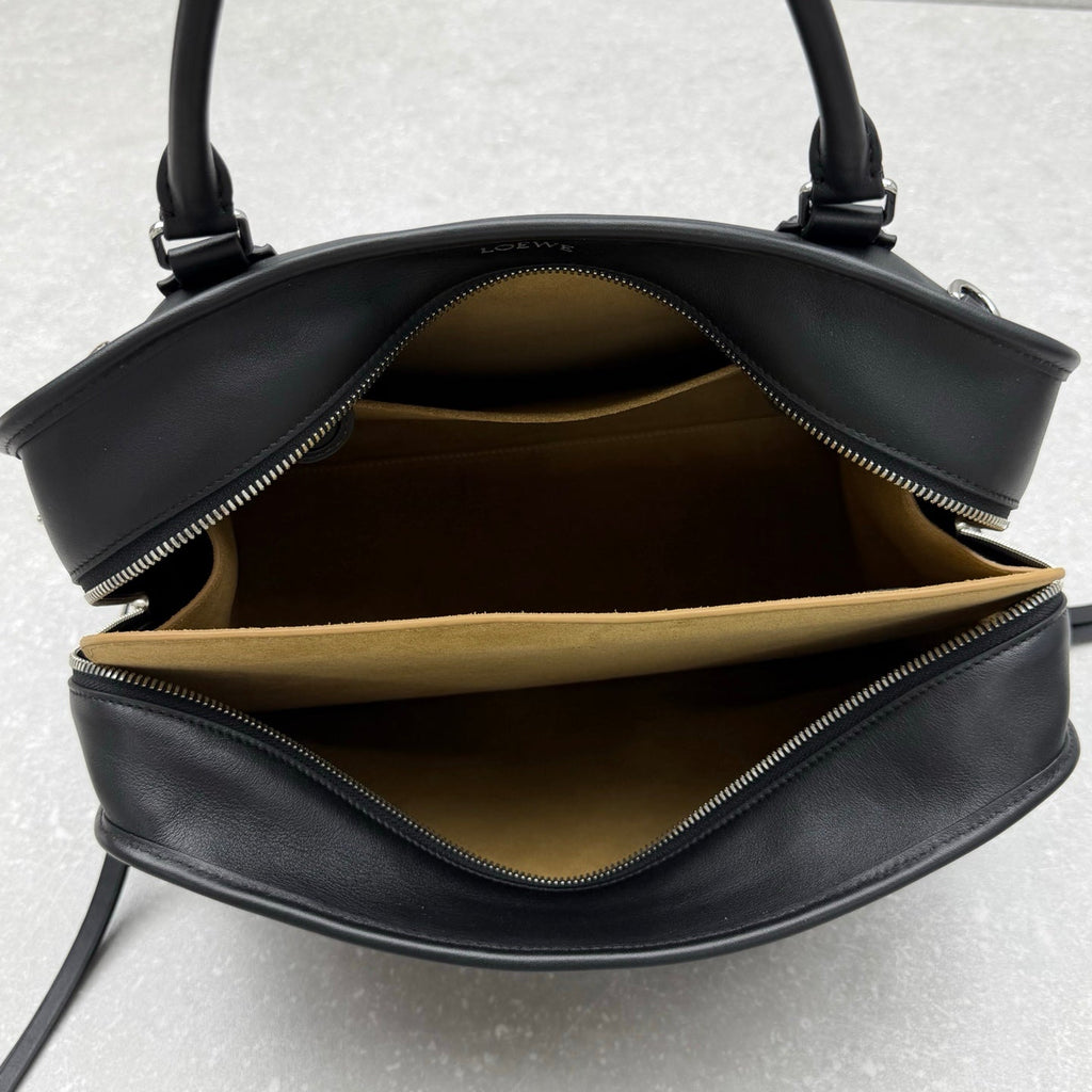 Loewe Large Amazona 180 Bag 35cm Black Calfskin