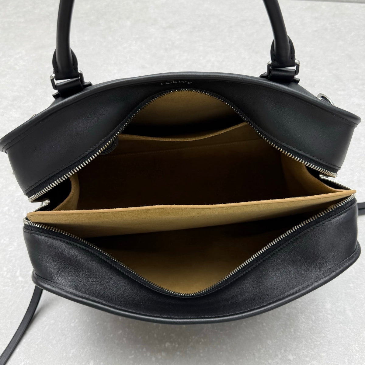 Loewe Large Amazona 180 Bag 35cm Black Calfskin