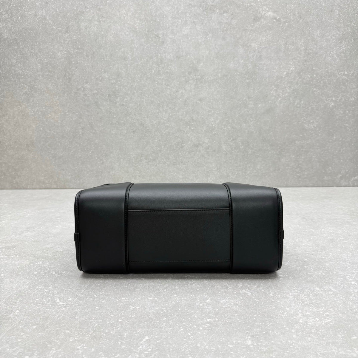 Loewe Large Amazona 180 Bag 35cm Black Calfskin