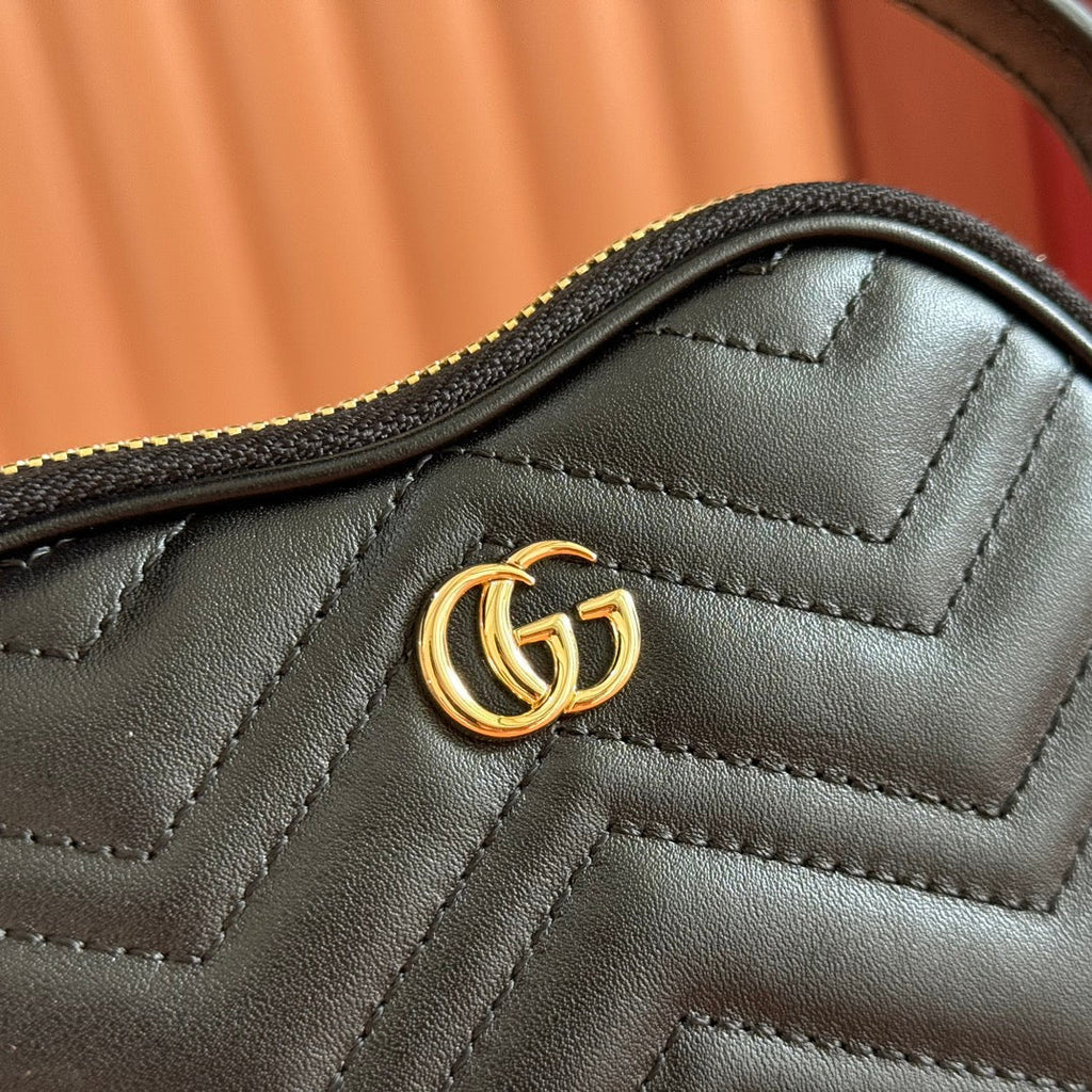 Gucci Marmont Heart Bag Black Calfskin 255057