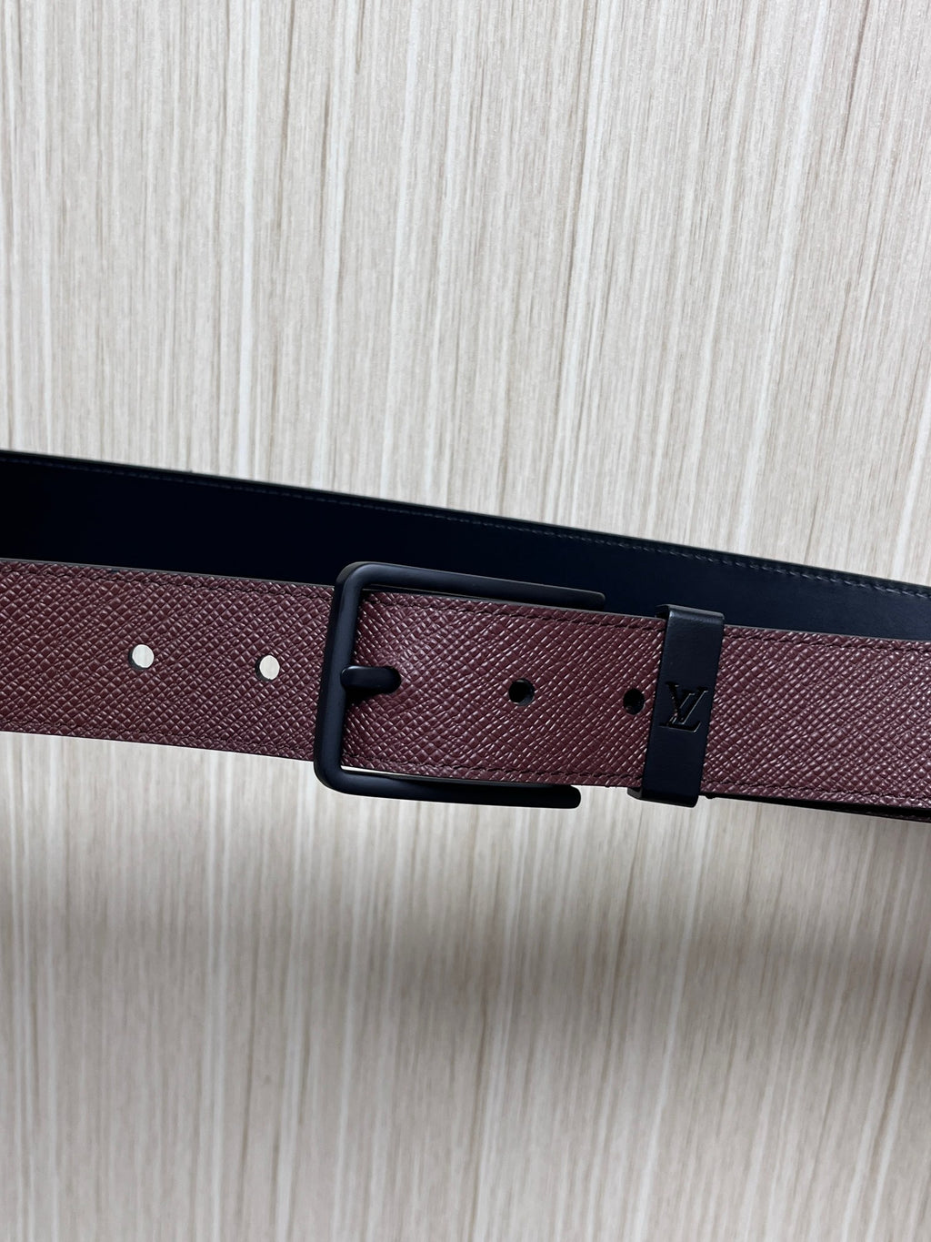 Louis Vuitton Pont Neuf 35MM Belt Taiga Leather Bordeaux