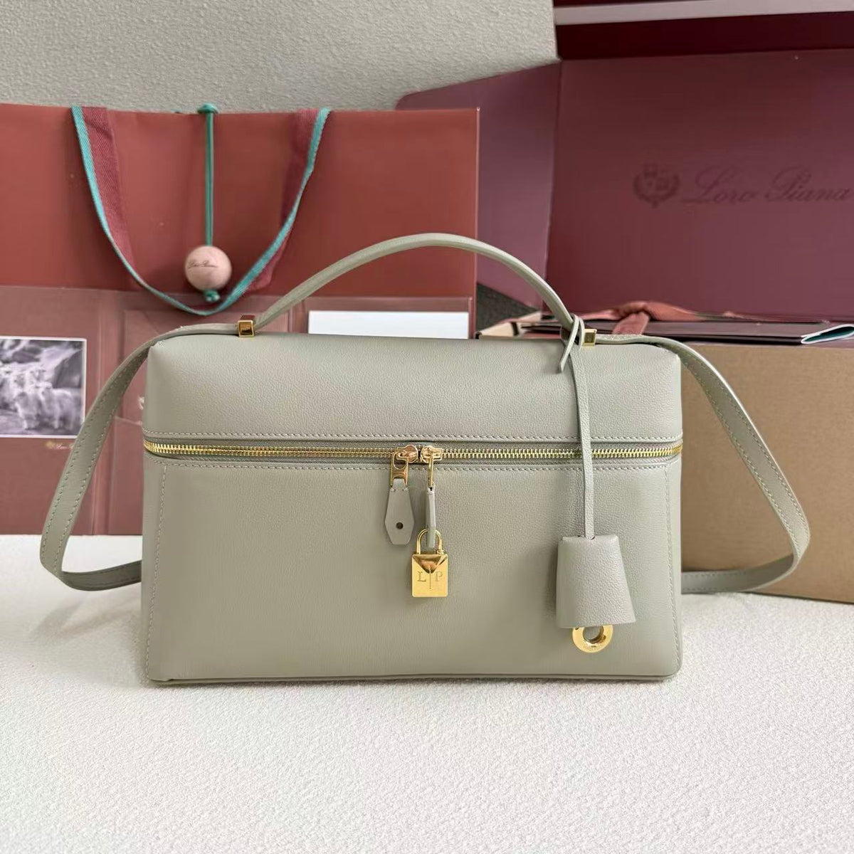 LP Extra Bag 27 Light Green Calfskin