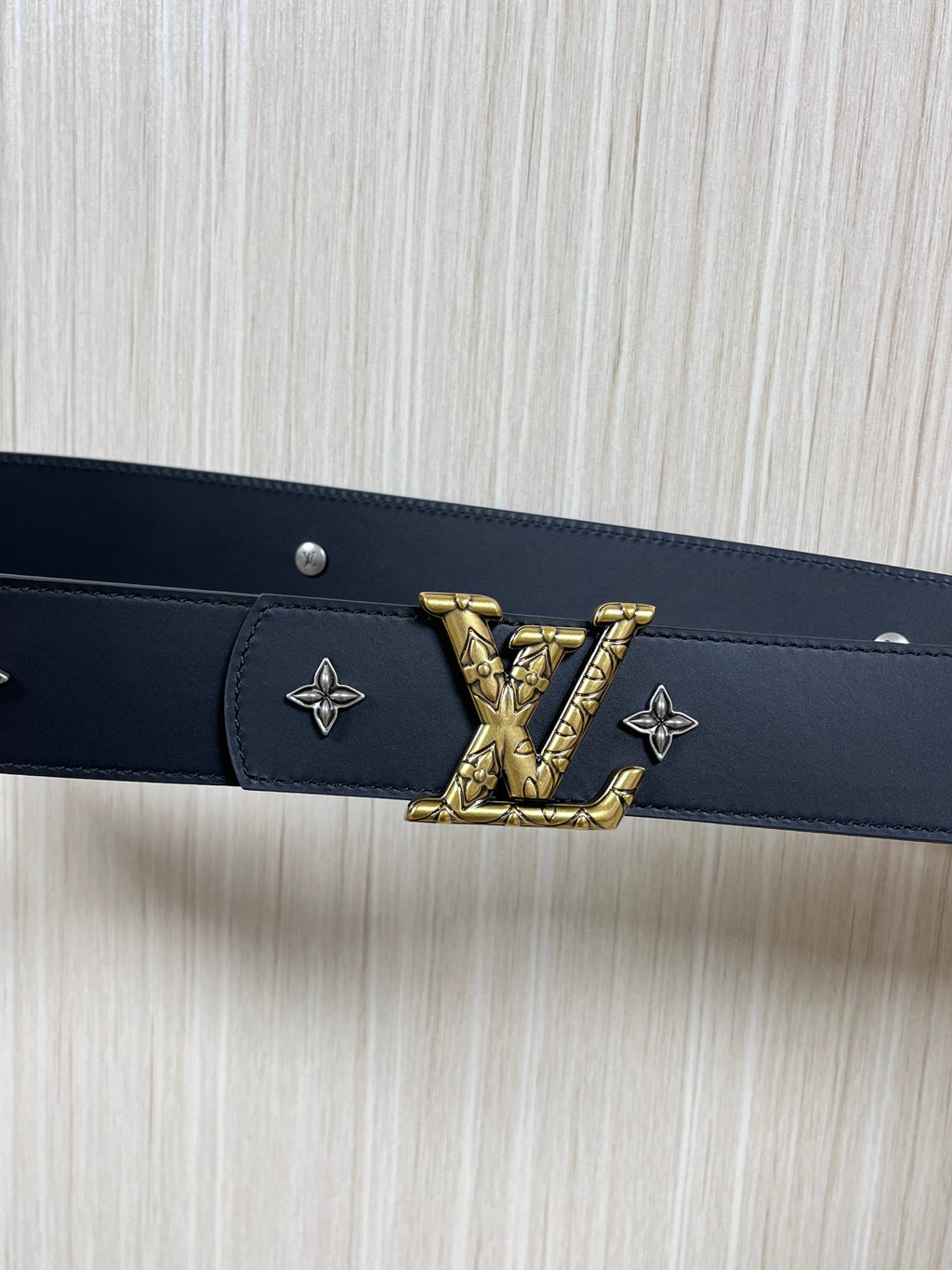 Louis Vuitton LV Dimension Drift Flower Studs Reversible Belt 40mm