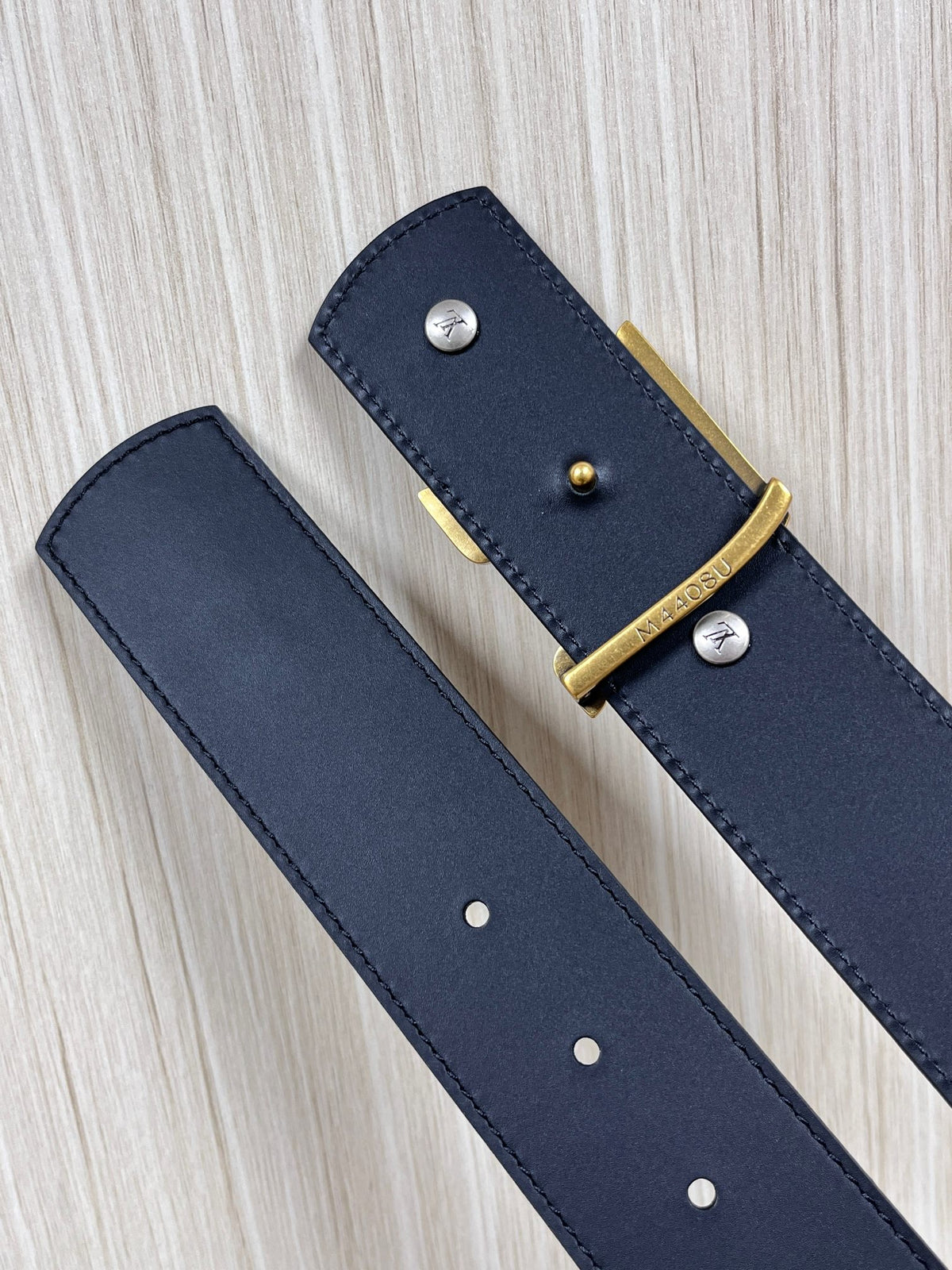 Louis Vuitton LV Dimension Drift Flower Studs Reversible Belt 40mm