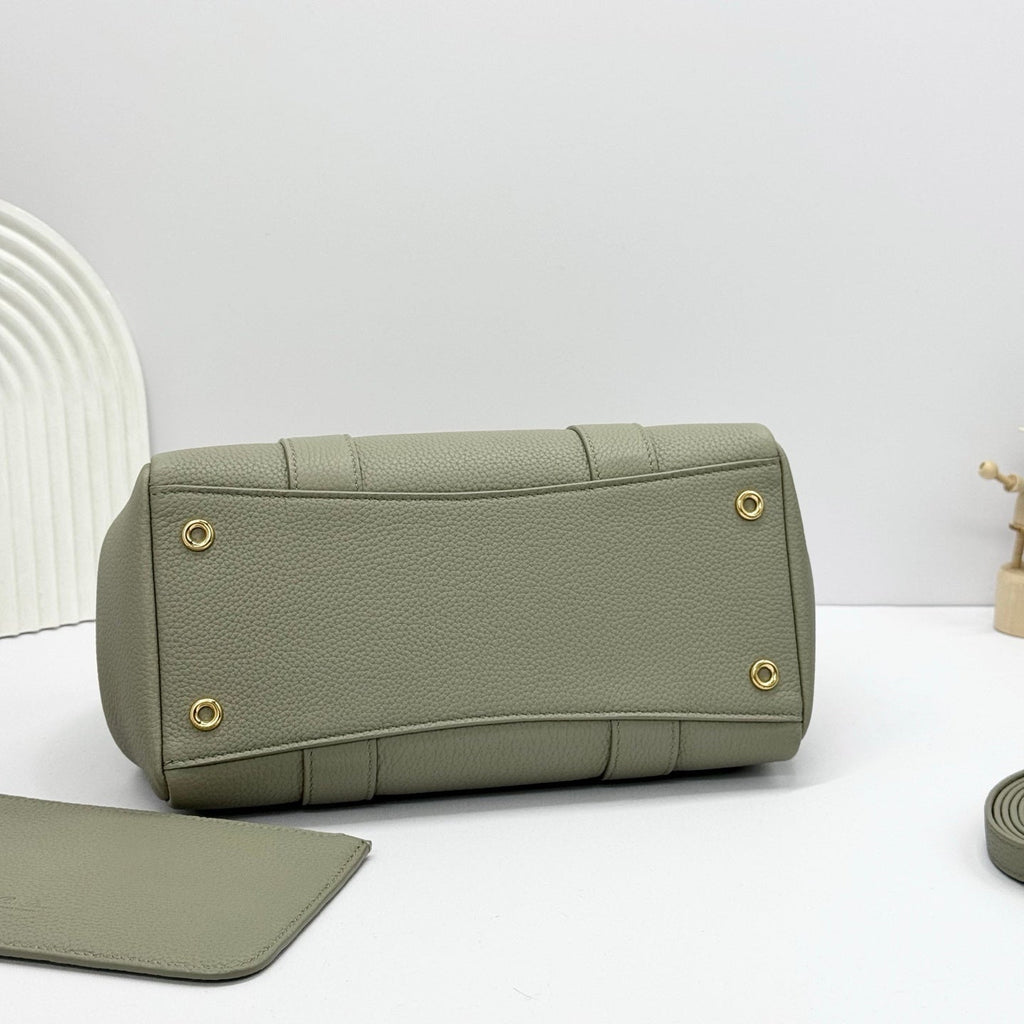 LP Loom L25 Dried Tarragon Green Calfskin 282219
