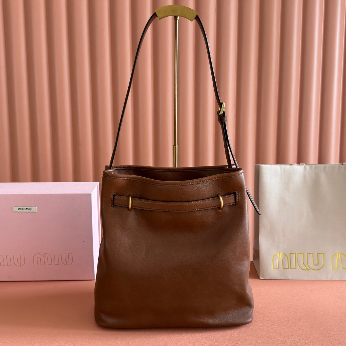 Miu 5BE101 Pouch Brown Cowhide 285393