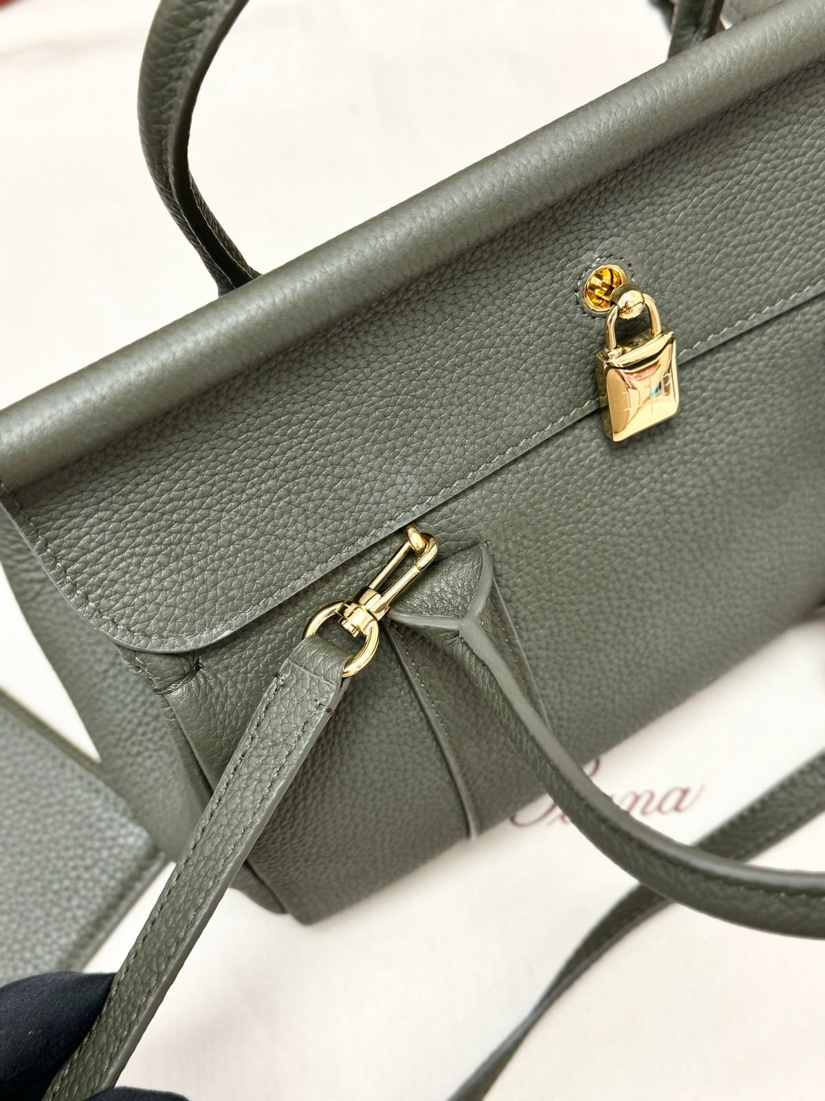 LP Loom L25 Ribbon Green Calfskin 282202