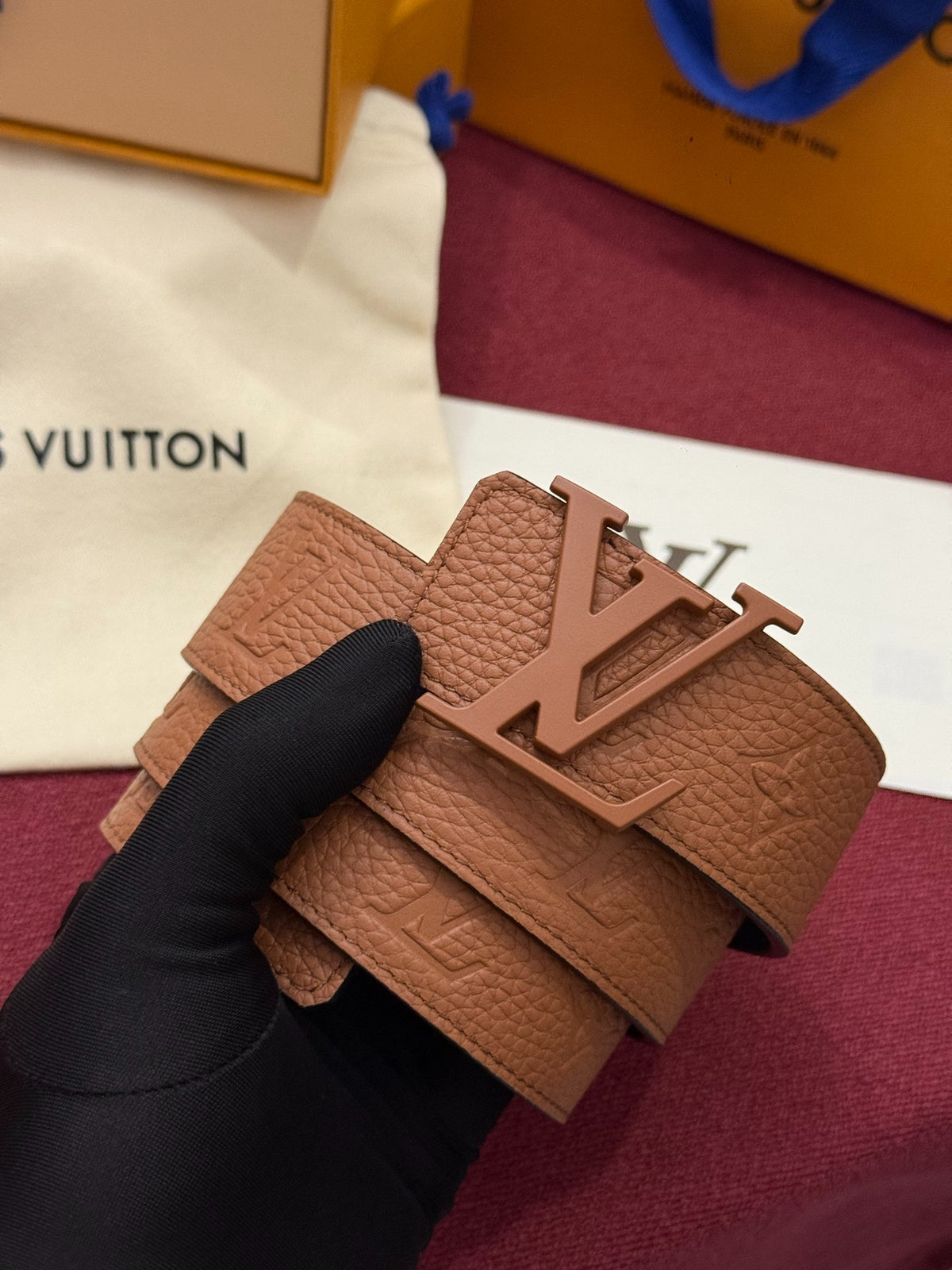 Louis Vuitton LV Initiales Taurillon Monogram 40MM Reversible Belt Camel