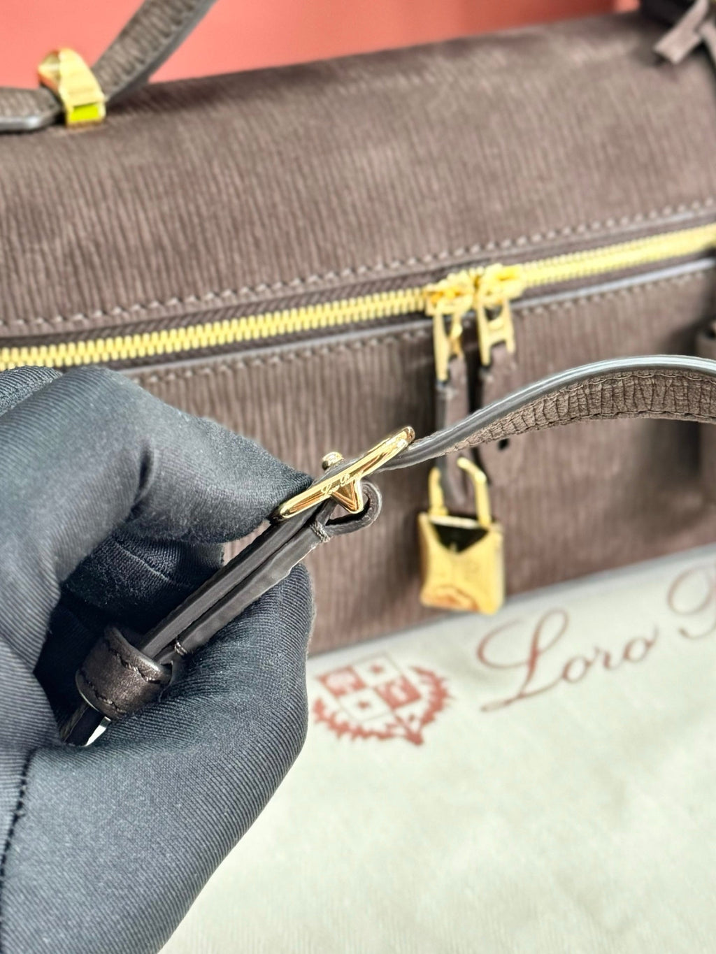 LP Extra Pouch L23 Coffee Ripple Leather 282149