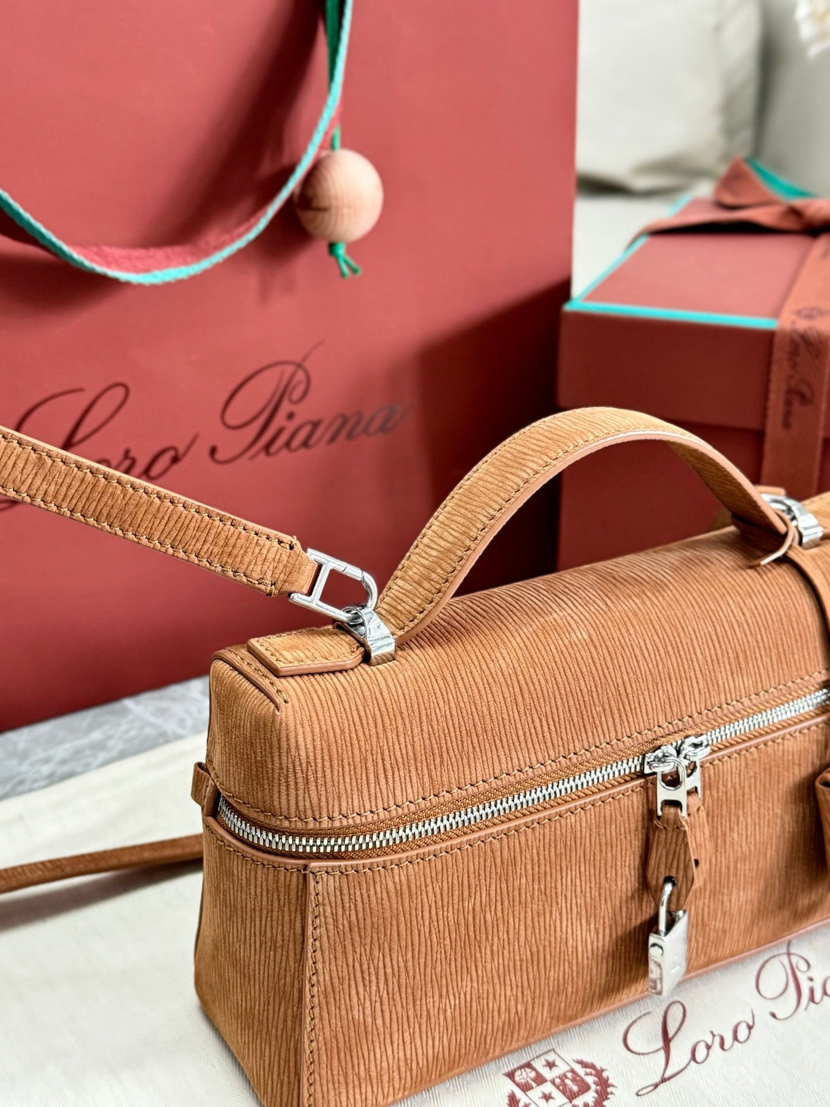 LP Extra Pouch L23 Brown Ripple Leather 282146