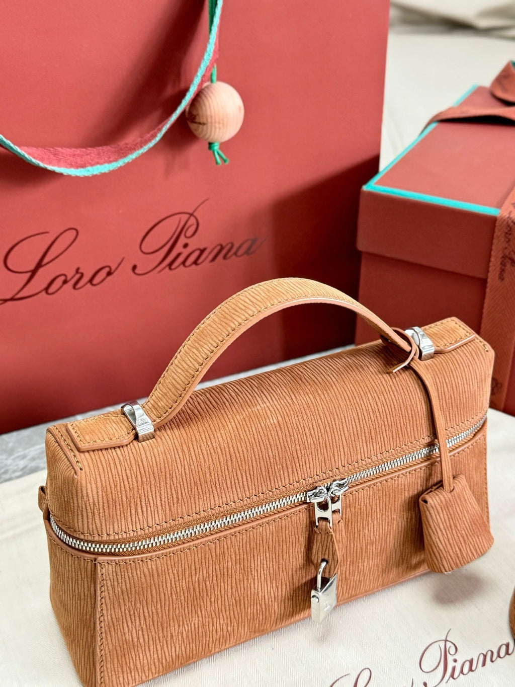 LP Extra Pouch L23 Brown Ripple Leather 282146