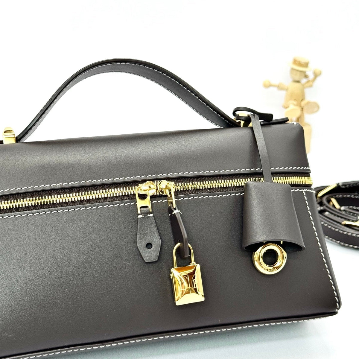 LP Extra Pouch L23 Coffee Smooth Calfskin 282134