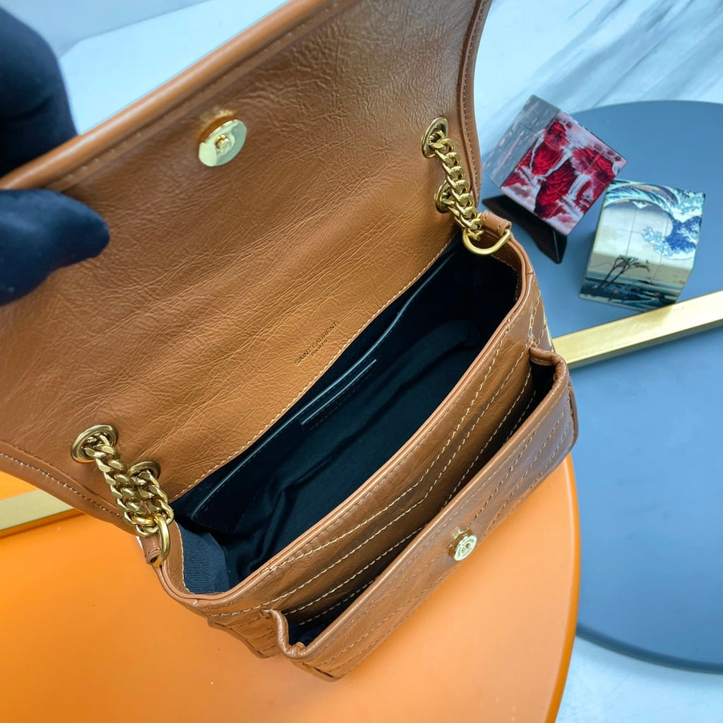 Niki Baby Shoulder Bag 28cm Brown Glossy Leather 285478
