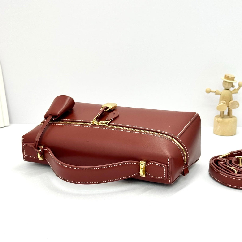 LP Extra Pouch L23 Burgundy  Smooth Calfskin 282131