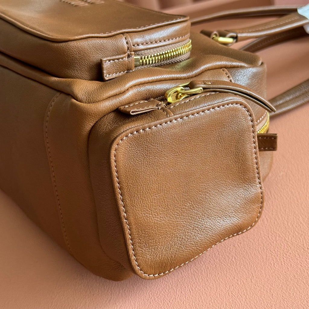 Miu Pocket Bag 32cm Brown Caflskin 255468