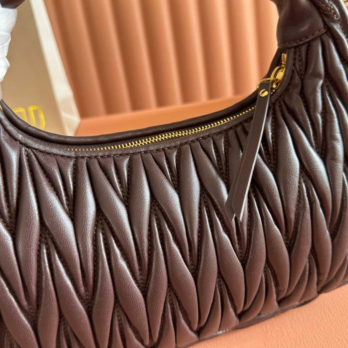 Miu Wander Matelassé Shoulder Bag 25cm Coffee Lambskin