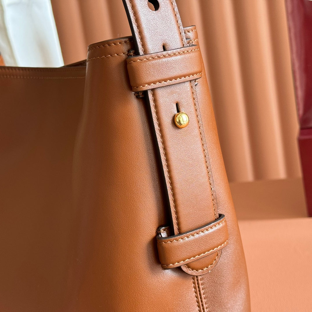 GG Beatrix Medium Tote Bag Brown Smooth Leather GHW 272126