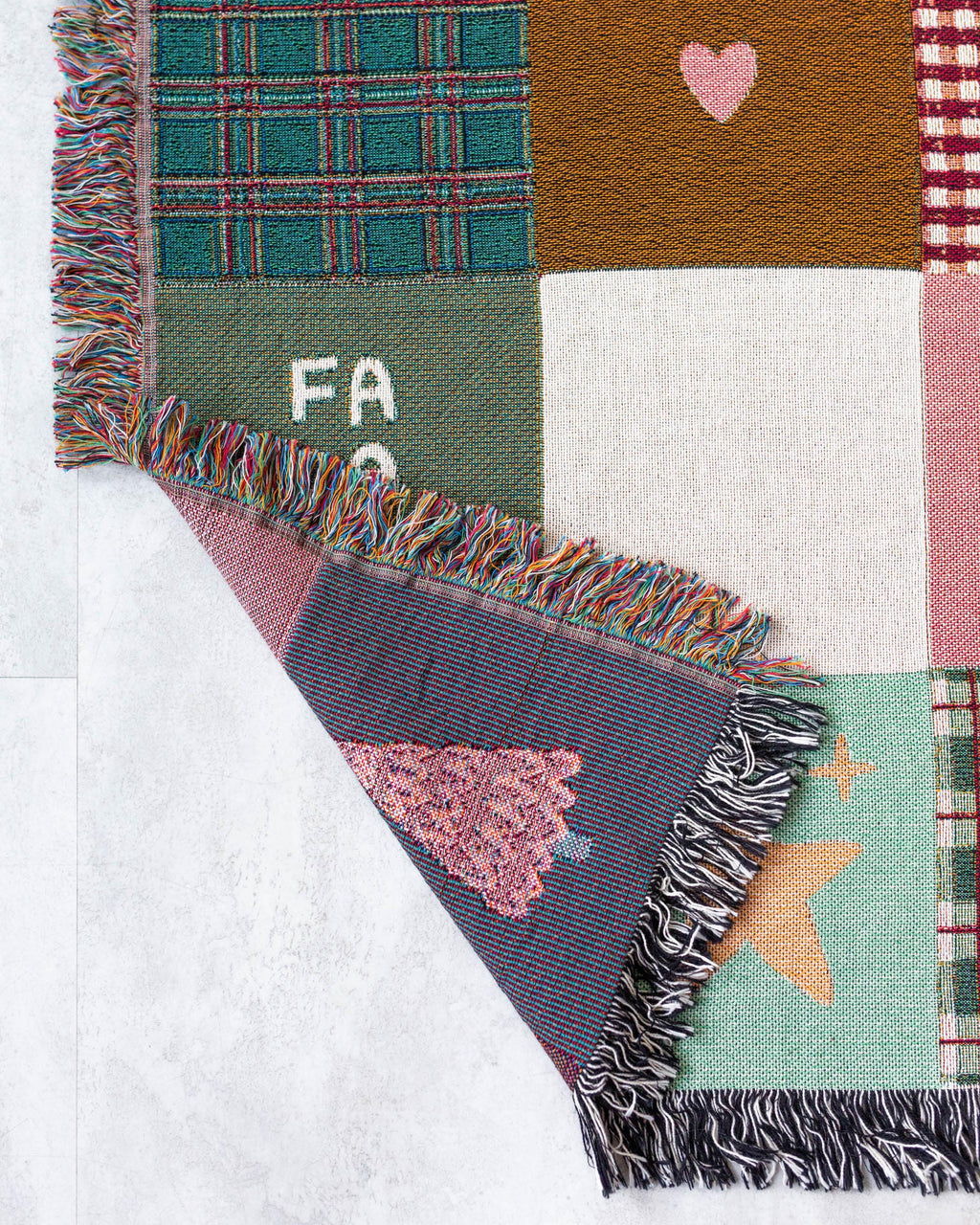 Christmas Blanket: Granny Square Patchwork Quilt Style, Cute Gingerbread Woven Throw, Winter Decoration, Pink & Green, Santa Hat Tree, Plaid