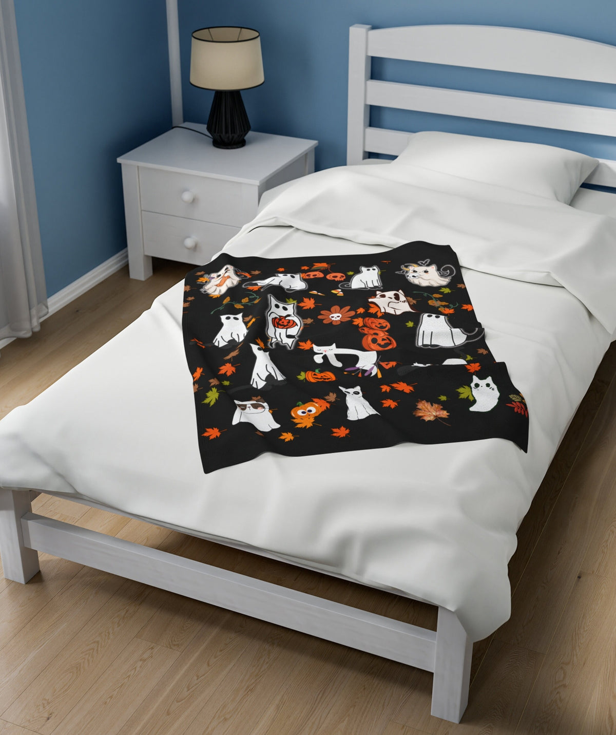 Halloween Ghost Cat Blanket, Cute Spooky Cat Throw Blanket, Cozy Fall Halloween Decor, Gothic Cat Lover Gift, Soft Plush Autumn Blanket