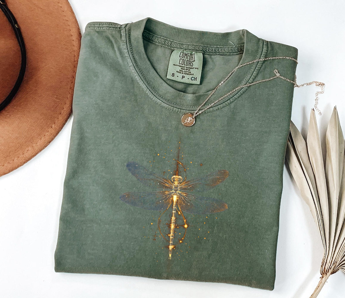 Bright Golden Dragonfly  Shirt, Comfort Colors Cute Women T-shirt, Cute Dragonfly  Tee, Cute Women Gift, Boho Girly Gift