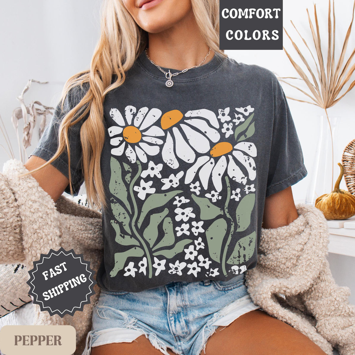 Boho Daisy Flower Tee, Comfort Colors Botanical Tee, Wildflower Shirt, Retro Floral T-Shirt, Plant Shirt, Gardener Shirt, Trendy Gift