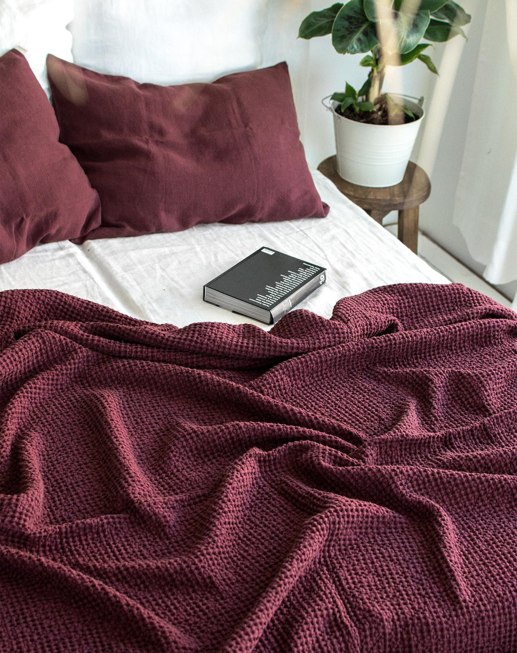 BURGUNDY LINEN WAFFLE Throw. Stonewashed Deep Ruby Linen Bed Throw Blanket in Soft Waffle Pattern. Natural Linen Waffle Red Throw Blanket