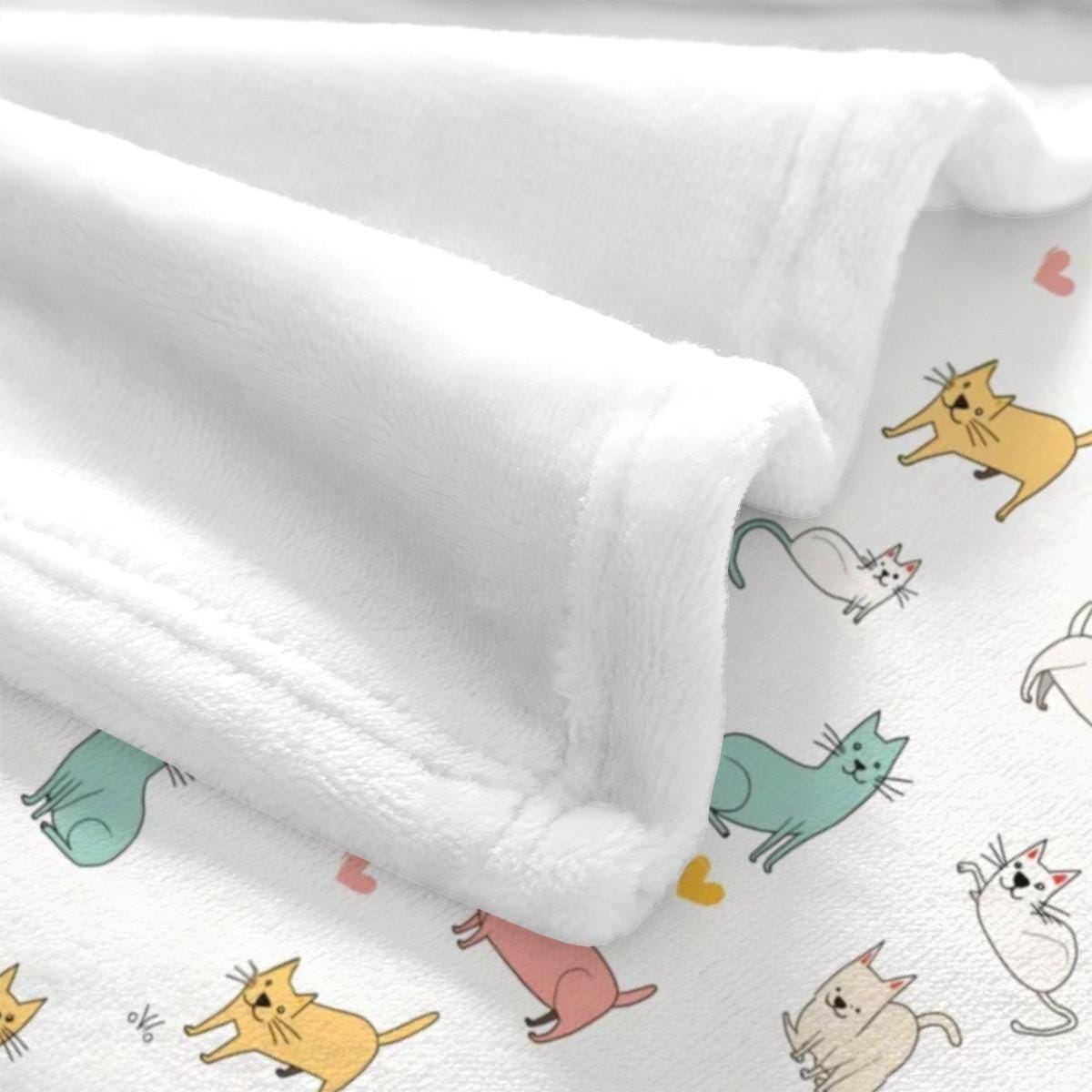 Cozy Cat Flannel Throw Blanket - Soft Plush Fleece for Pet Lovers, Bedrooms, and Couches
