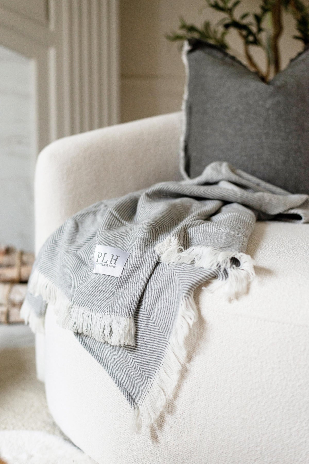Herringbone Throw Blanket | Classic Chevron Pattern, Soft Lightweight Throw, Home Comfort | Neutral Palette, 60"x72"