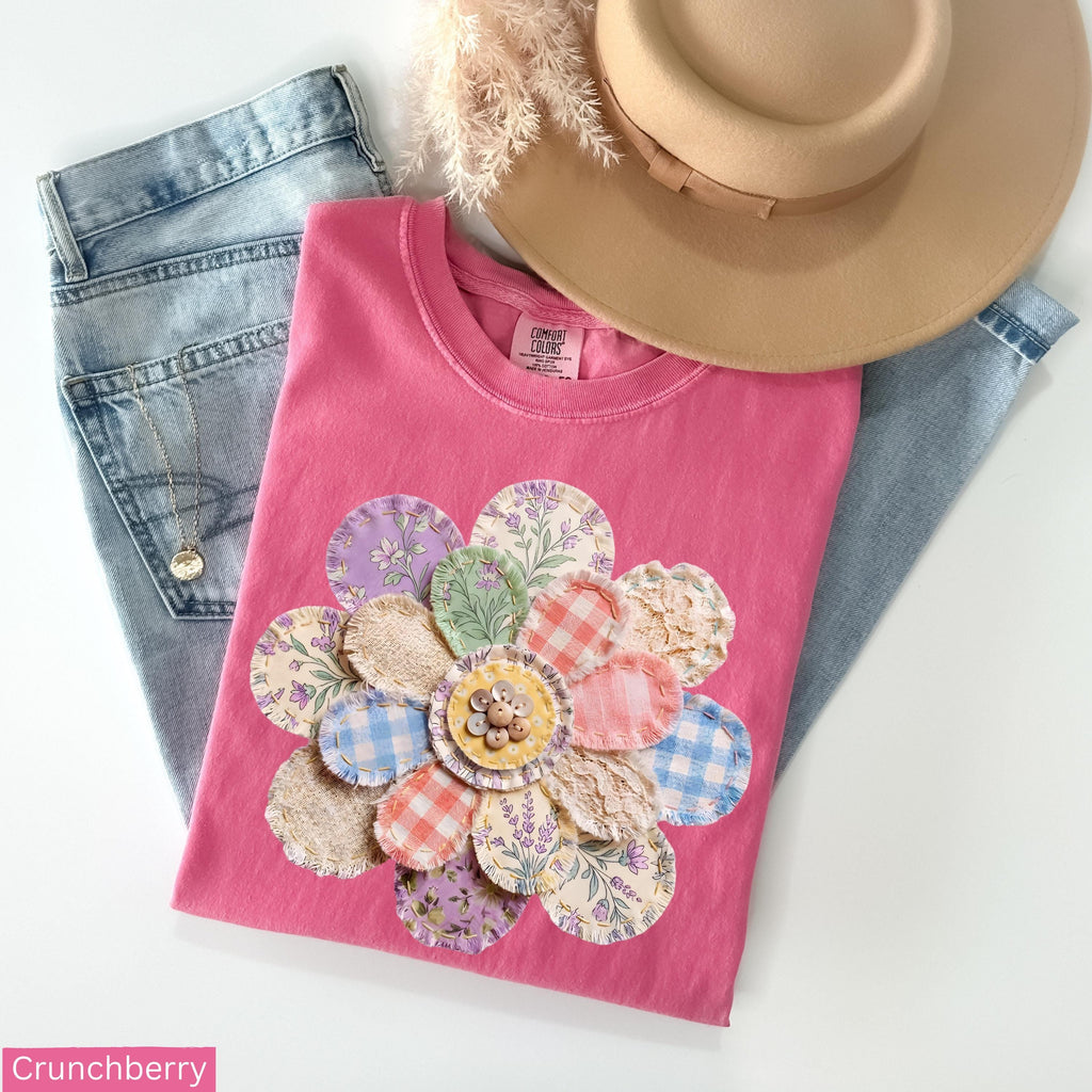 Comfort Colors® Faux Quilted Patchwork Daisy Shirt, Floral Graphic Tee Vintage Aesthetic Flower Top Cottagecore Patchwork Shirt Spring Shirt