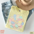 Comfort Colors® Faux Quilted Patchwork Daisy Shirt Floral Graphic Tee Vintage Aesthetic Flower Top Cottagecore Patchwork Shirt Spring Shirt