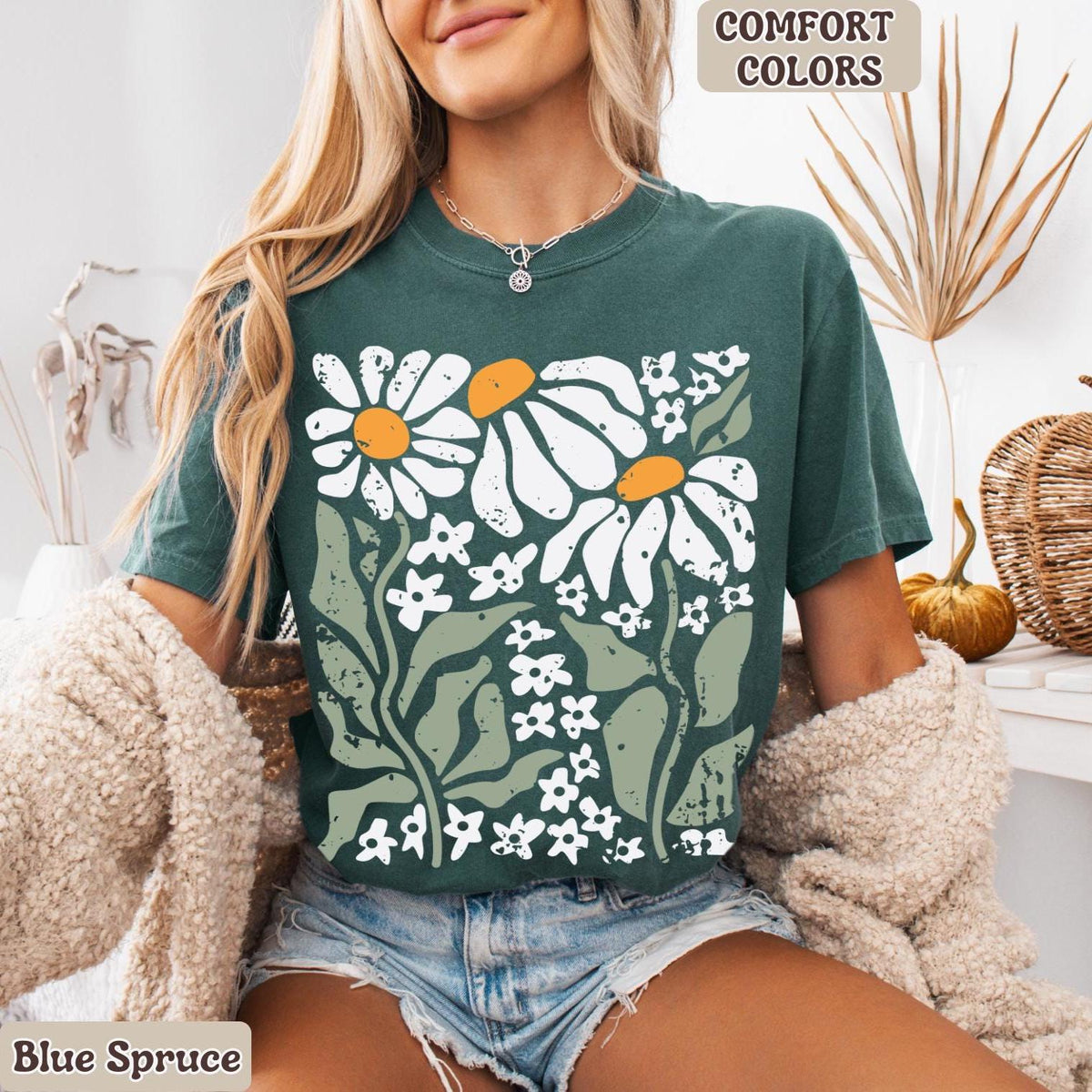 Boho Daisy Flower Tee, Comfort Colors Botanical Tee, Wildflower Shirt, Retro Floral T-Shirt, Plant Shirt, Gardener Shirt, Trendy Gift