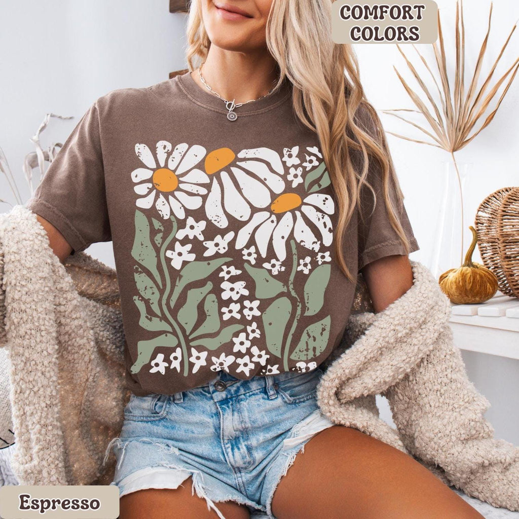 Boho Daisy Flower Tee, Comfort Colors Botanical Tee, Wildflower Shirt, Retro Floral T-Shirt, Plant Shirt, Gardener Shirt, Trendy Gift