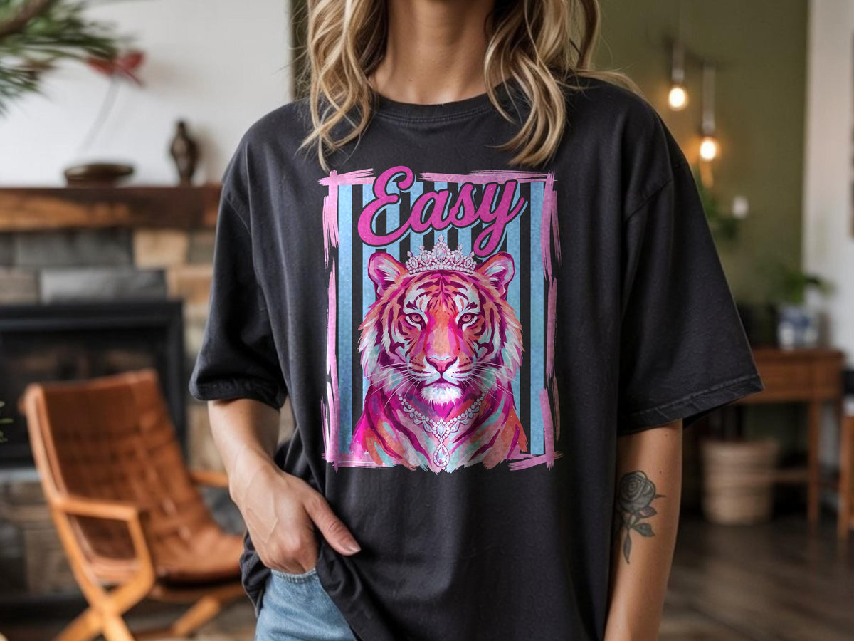 Preppy Tiger Graphic Comfort Colors™ T-Shirt Trendy Fashion Oversized Top Aesthetic Shirt for Women Teen Girl Apparel Shirt