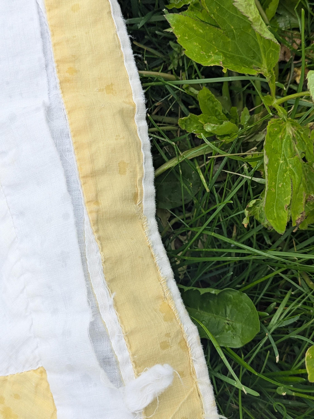 Antique yellow and white quilt | lightweight coverlet bedspread
