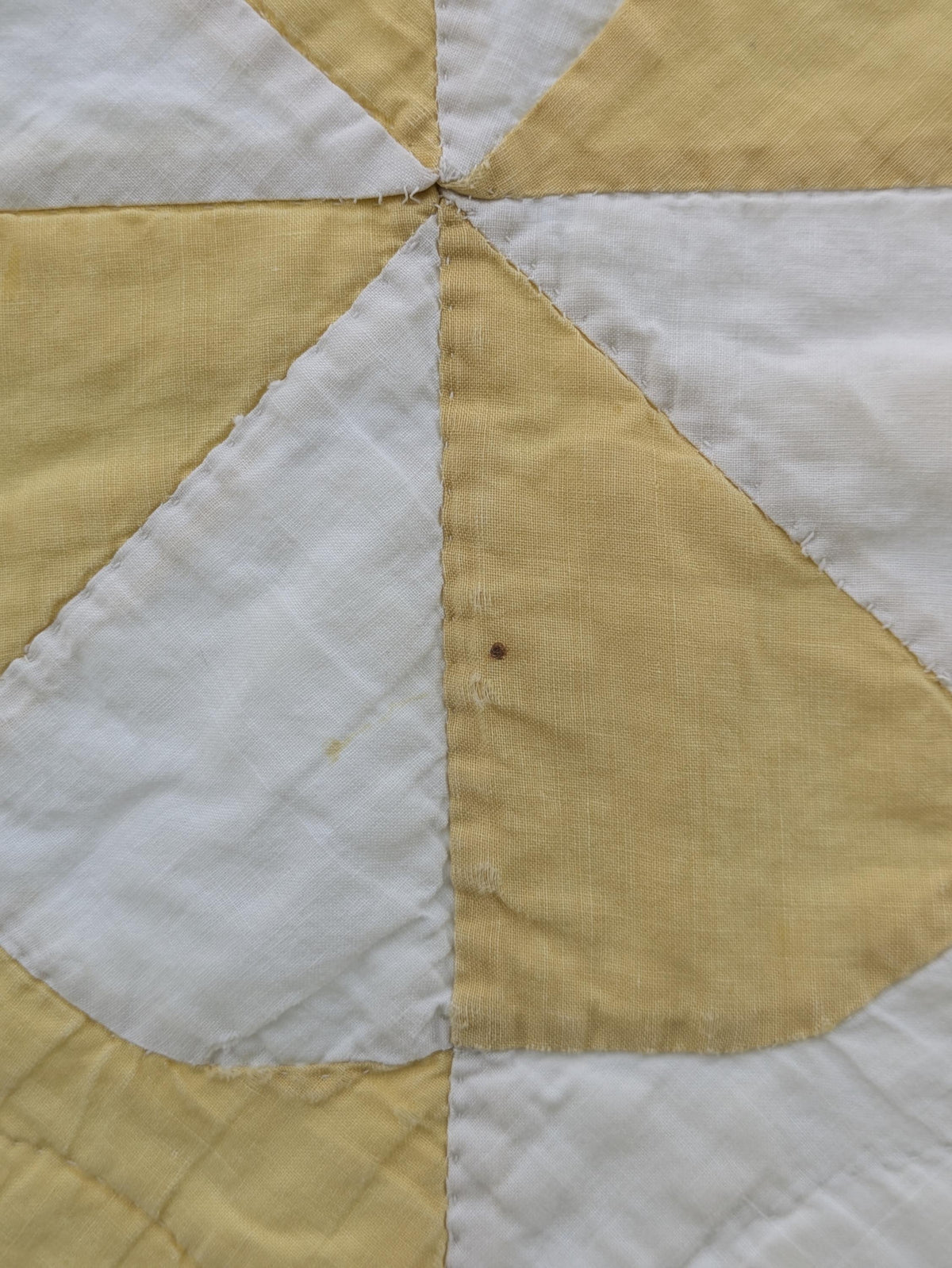 Antique yellow and white quilt | lightweight coverlet bedspread