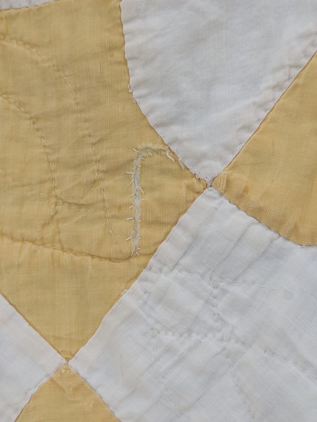 Antique yellow and white quilt | lightweight coverlet bedspread