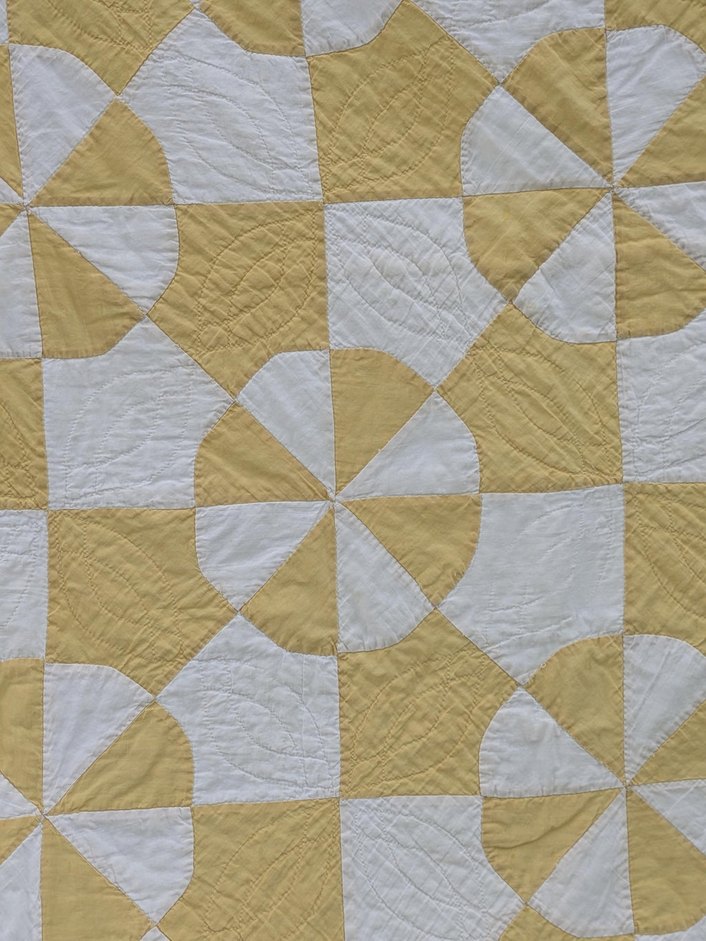 Antique yellow and white quilt | lightweight coverlet bedspread
