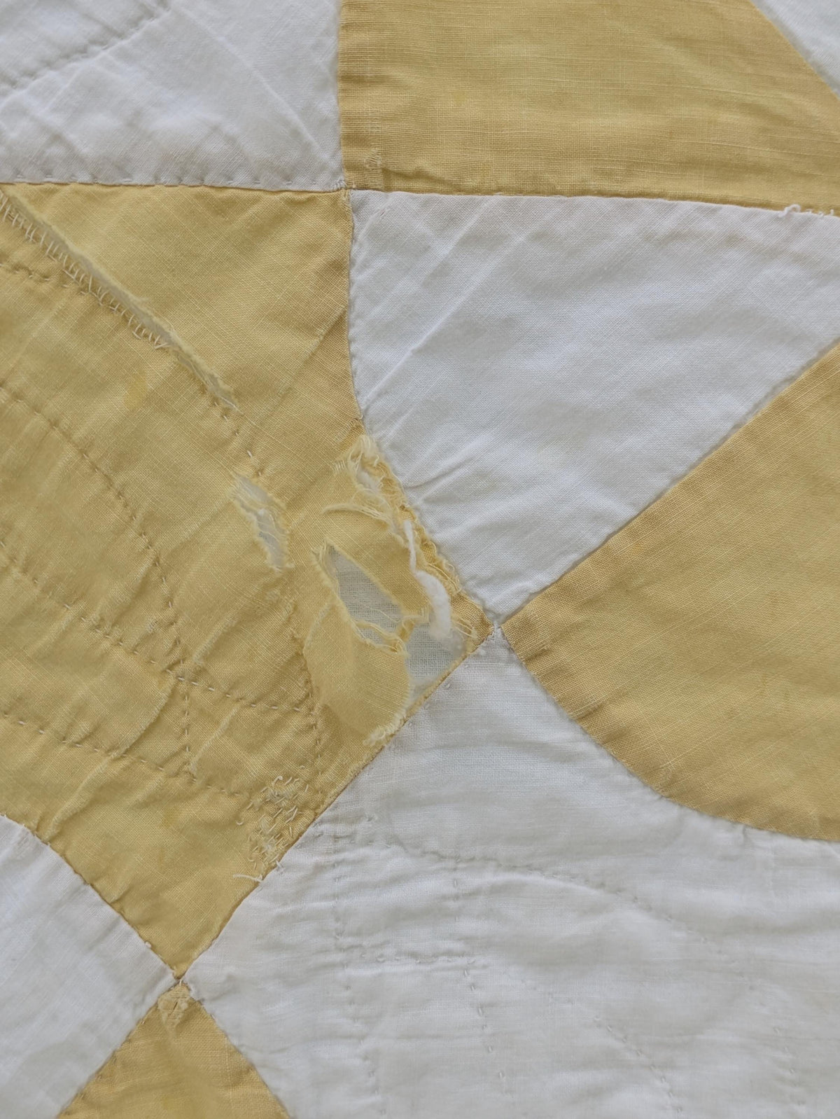 Antique yellow and white quilt | lightweight coverlet bedspread