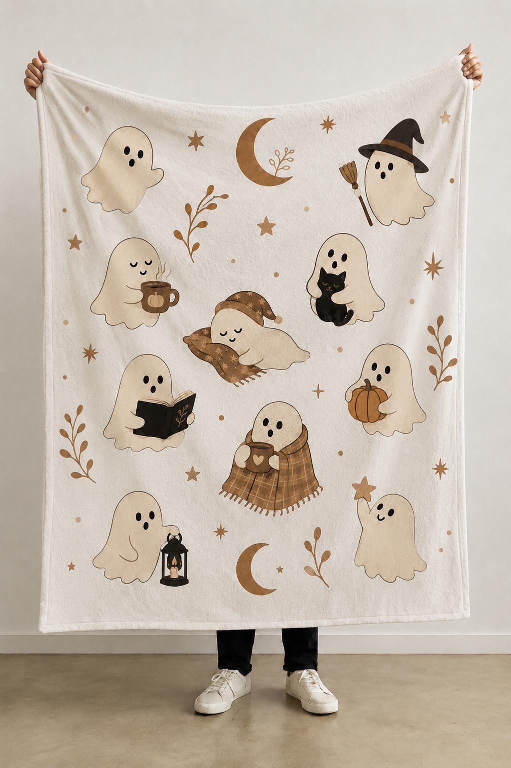 Cute Ghost Halloween Blanket, Cozy Halloween Throw Blanket, Neutral Beige Ghost Decor, Spooky Season Plush Blanket, Fall Couch Blanket Gift