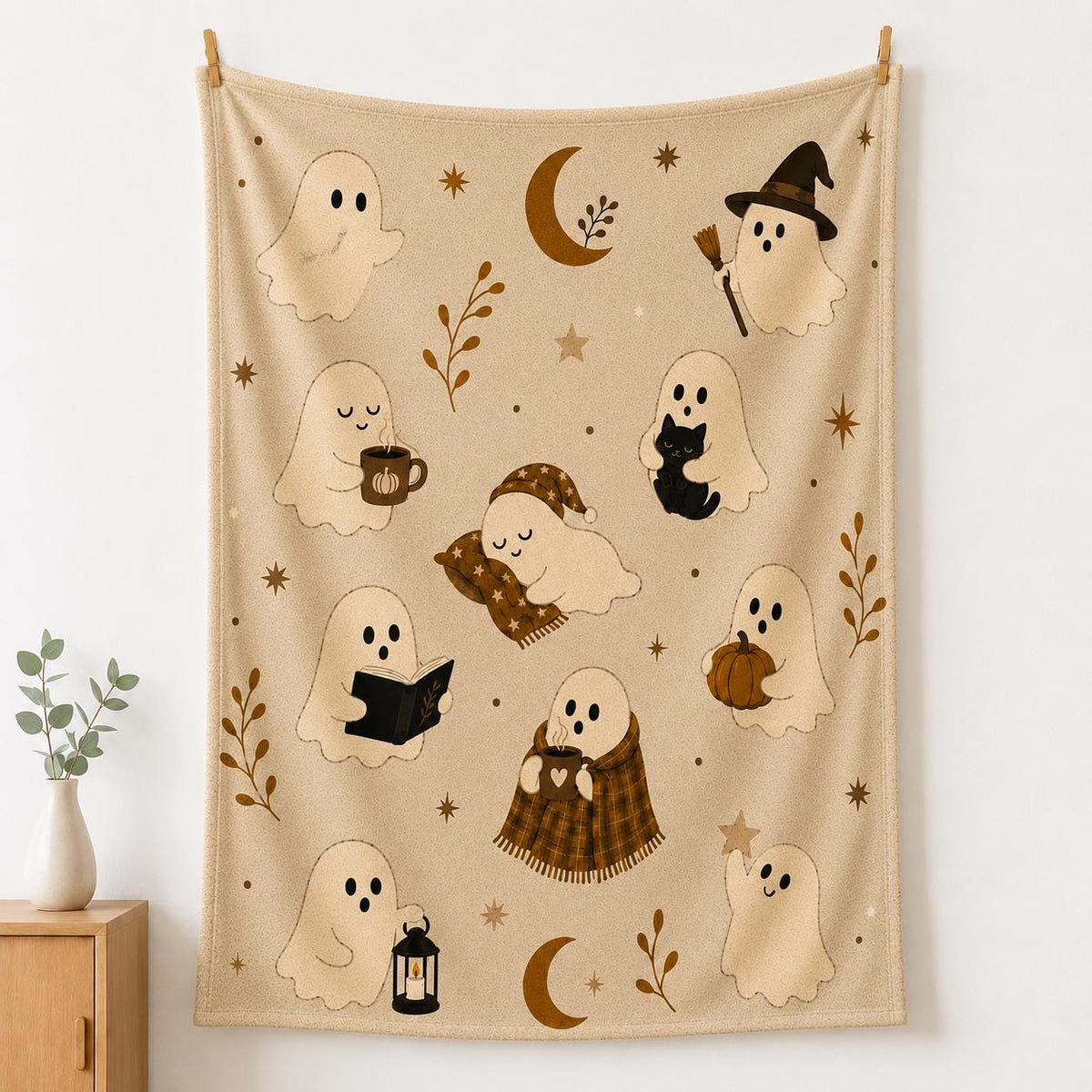 Cute Ghost Halloween Blanket, Cozy Halloween Throw Blanket, Neutral Beige Ghost Decor, Spooky Season Plush Blanket, Fall Couch Blanket Gift
